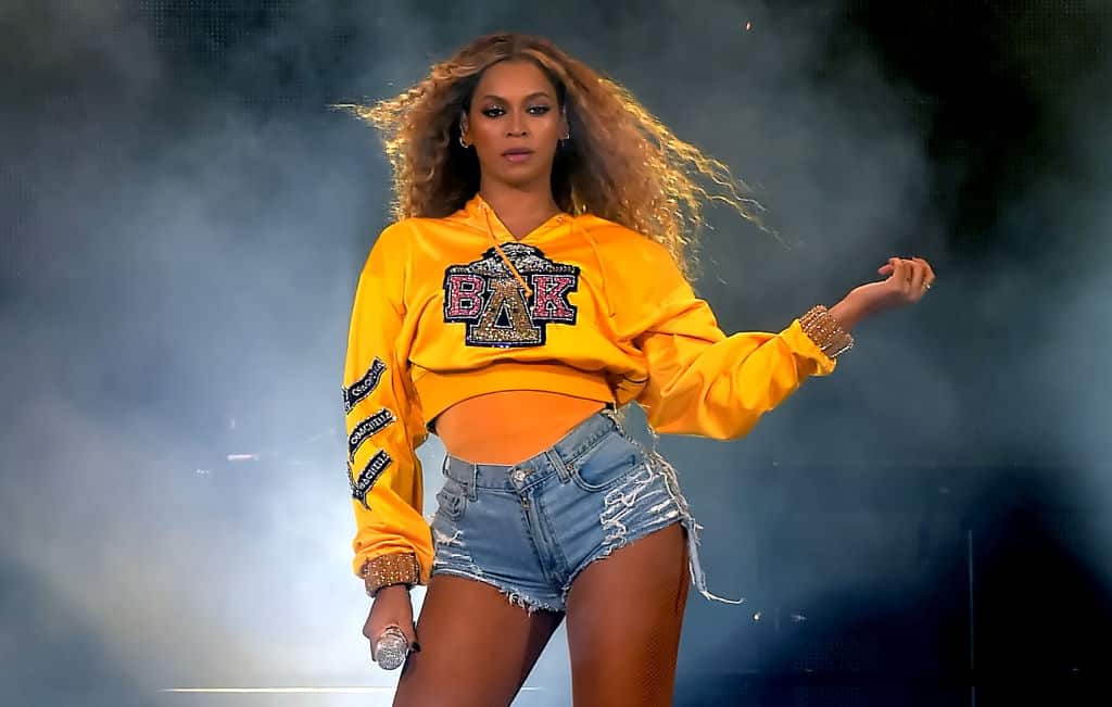 Beyoncé se presentó en un dúo con su hija Blue Ivy en un espectáculo en Dubai